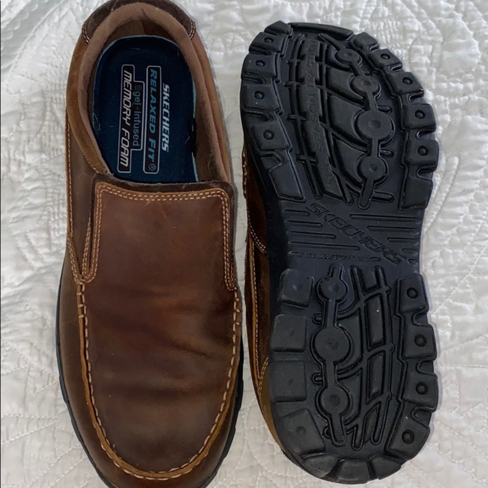 Men’s Skechers relaxed fit